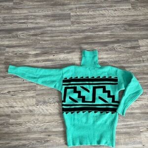 Vintage turtle neck sweater